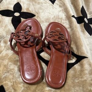 Tory Burch  slippers size 41 look like a 9 to me
